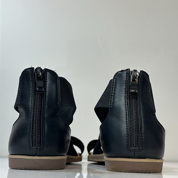 Torrid Stretch Ankle Sandals Size 7W - Picture 6 of 15